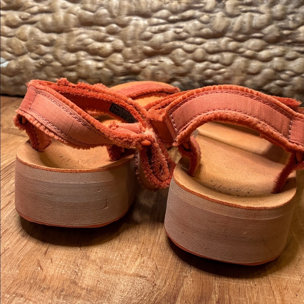 Teva Platform Sandals Coral Pink Hiking Sandals Women’s 7 Gorpcore Summer Y2K - Picture 3 of 9